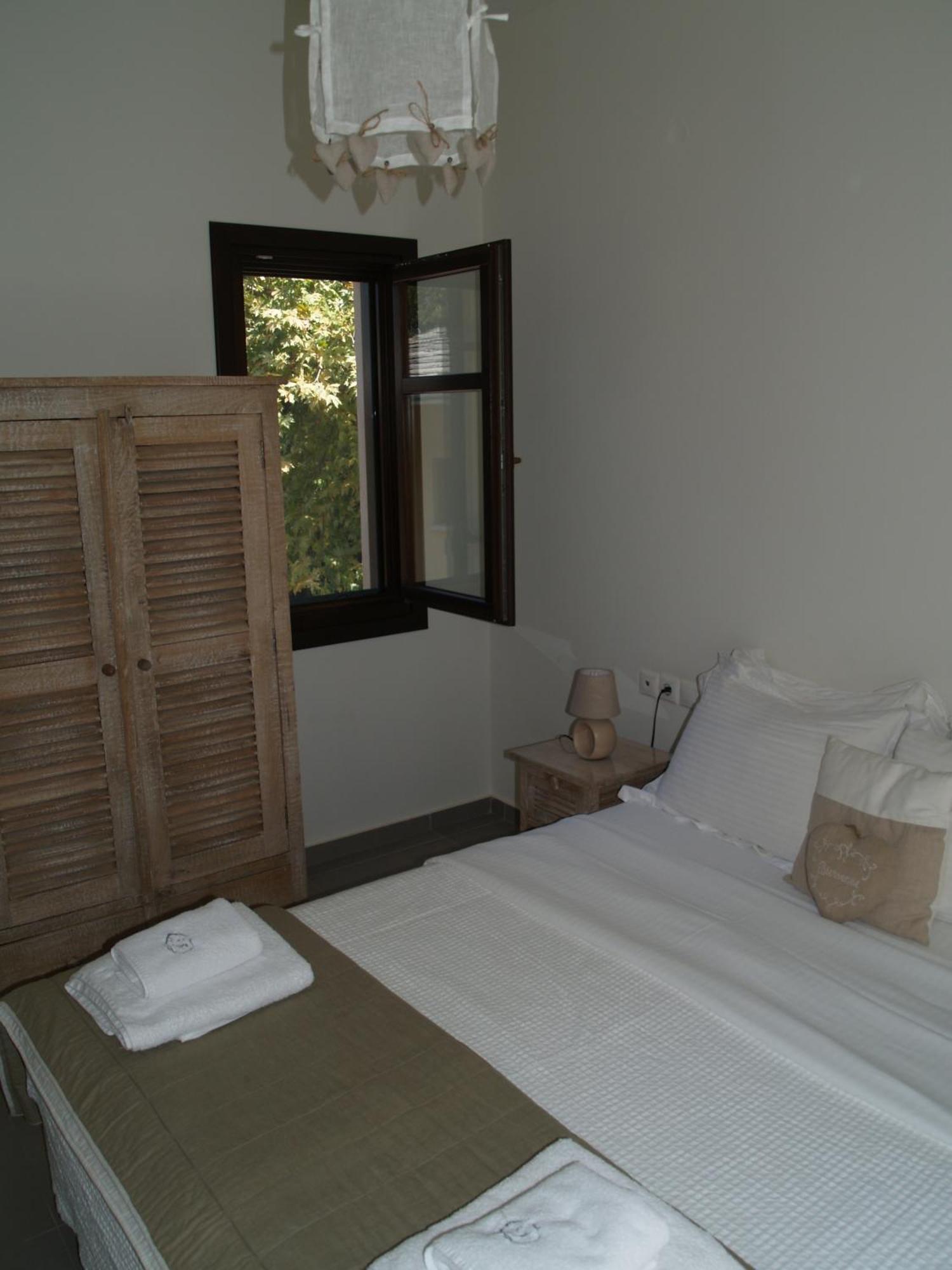 Vergopoulos Oliveyard Mouresi Exterior photo